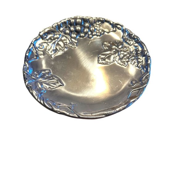 Arthur Court Grape and Leaf Design 7.5” Serving Tray - Picture 2 of 5